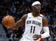 蜂鸟电竞-Rookie连续十场比赛得分超过突破纪录，雄鹿挑战极限！的简单介绍