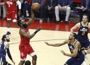 蜂鸟-包含击剑季后赛焦点战：粤西麒麟队大胜河套旋风队，外线火力全开。团队防守值得称道的词条