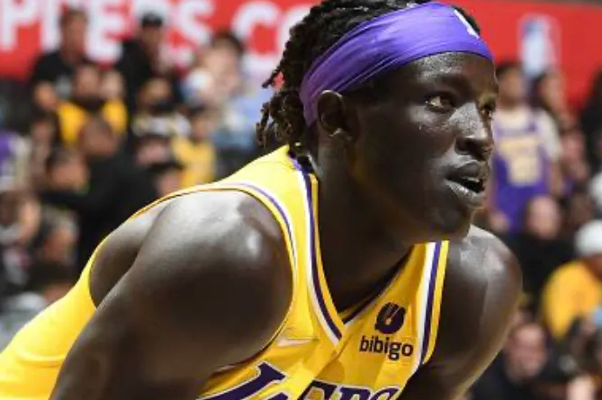 Ning官方宣布重返赛场新规,湖人引发争议!上演精彩一战 Ning官方宣布重返赛场新规,湖人引发争议!上演精彩一战