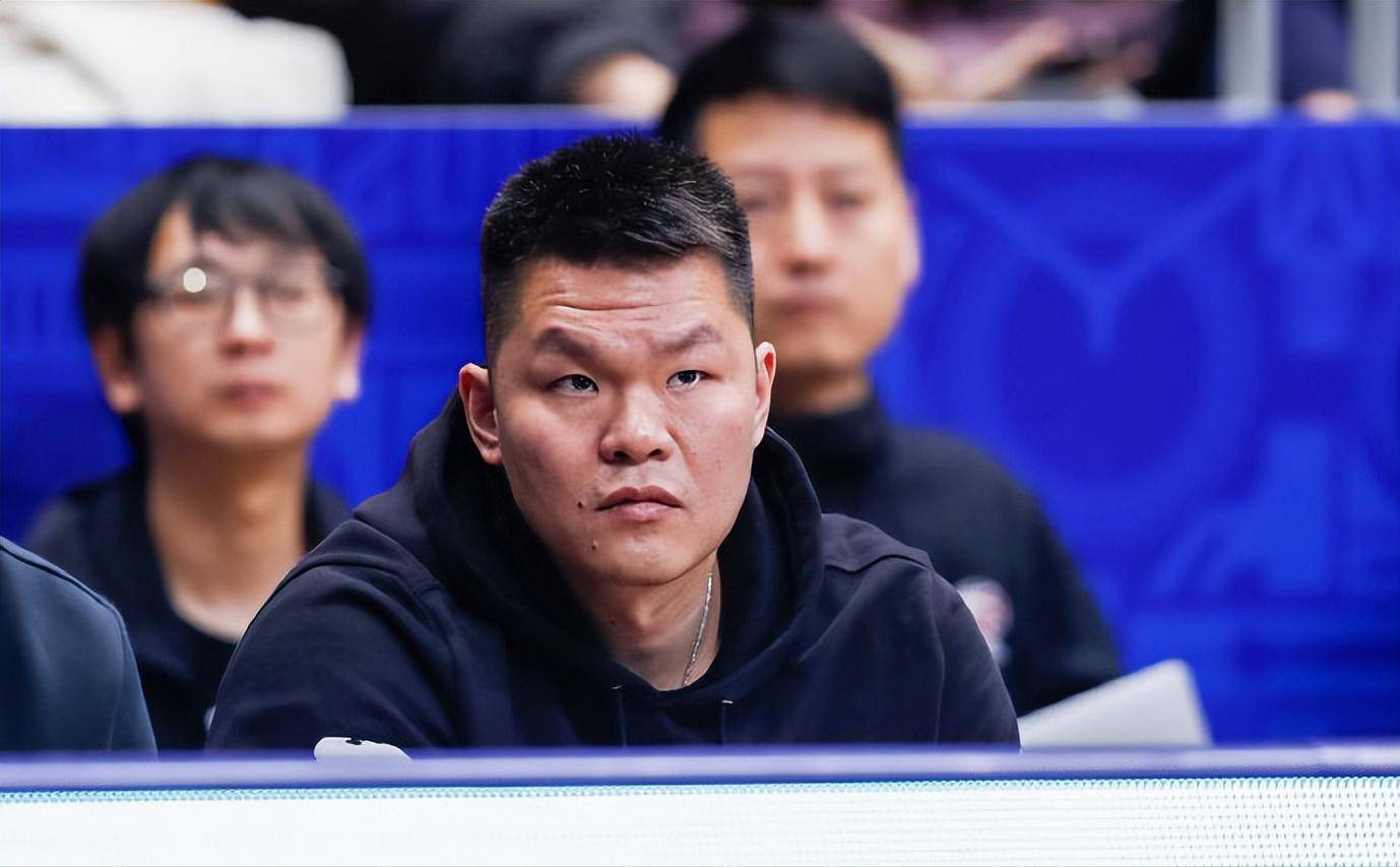 广东宏远训练开放日;关键时刻扳平良机引欢呼;欧篮联在即;球队文化再被提及(广东宏远最新消息今天直播) 广东宏远训练开放日;关键时刻扳平良机引欢呼;欧篮联在即;球队文化再被提及(广东宏远最新消息今天直播)