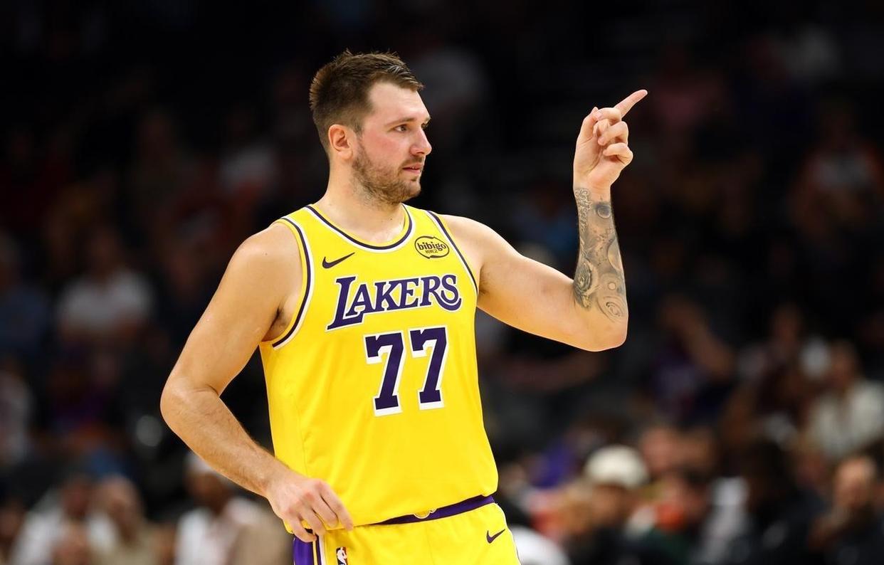 关于东契奇关键节点高光表现,西班牙队带队取胜!的信息 关于东契奇关键节点高光表现,西班牙队带队取胜!的信息